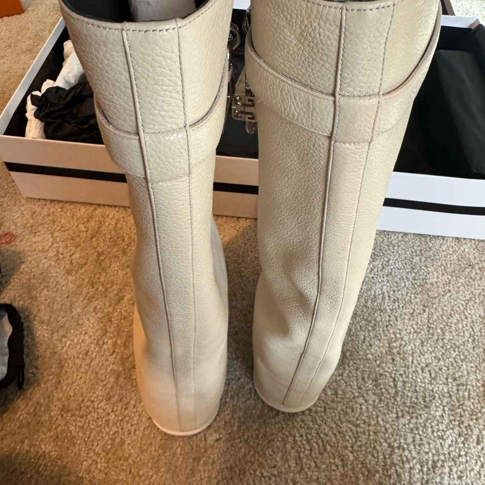Givenchy Cream and Black Leather Boots - Picture 8 of 16